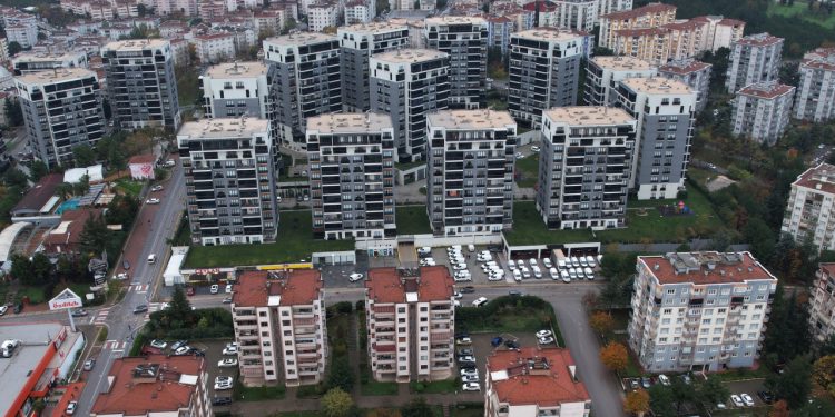 Konut satışları dibe vurdu, sektör tepetaklak oldu: 2024 yılında ne olacak?