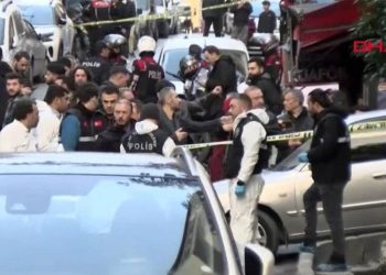 Küçükçekmece’de AKP’li adayın seçim çalışmasında silahlı saldırı