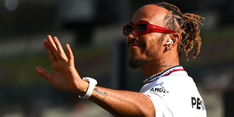Lewis Hamilton Ferrari’yle anlaştı: Formula 1’de 7 kez şampiyon olan İngiliz pilot önümüzdeki sezon Mercedes’ten ayrılacak