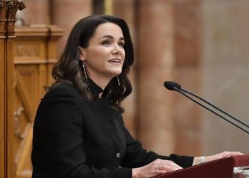 Macaristan Cumhurbaşkanı Novak istifa etti