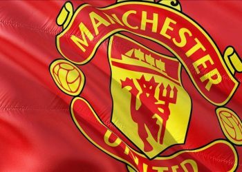 Manchester United'ın yüzde 27'lik hissesi rekor fiyata satıldı, yönetim değişti
