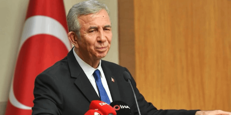 Mansur Yavşa'tan rakibi Altınok'a 'mesaj' yanıtı: Çaresizlik