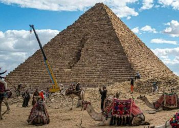 Mısır'da piramit restorasyonu tartışma yarattı: Granitle kaplanacak!