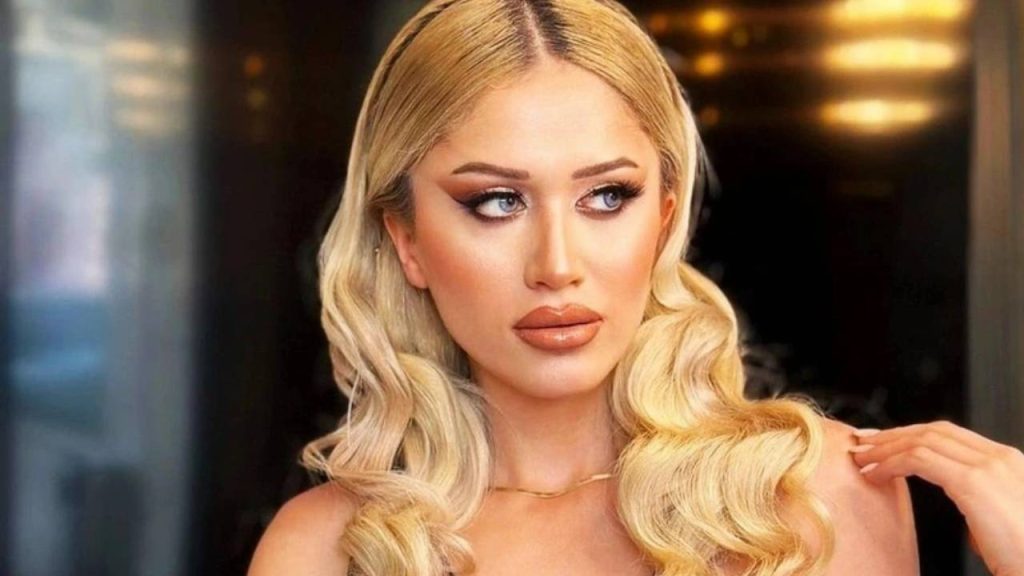 Model Simurg Sarsılmaz, Diyarbakır'da muhtar adayı oldu