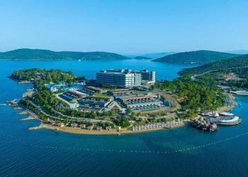 Muğla’da yanan ormanlık alana fidan yerine 3 lüks otel dikildi