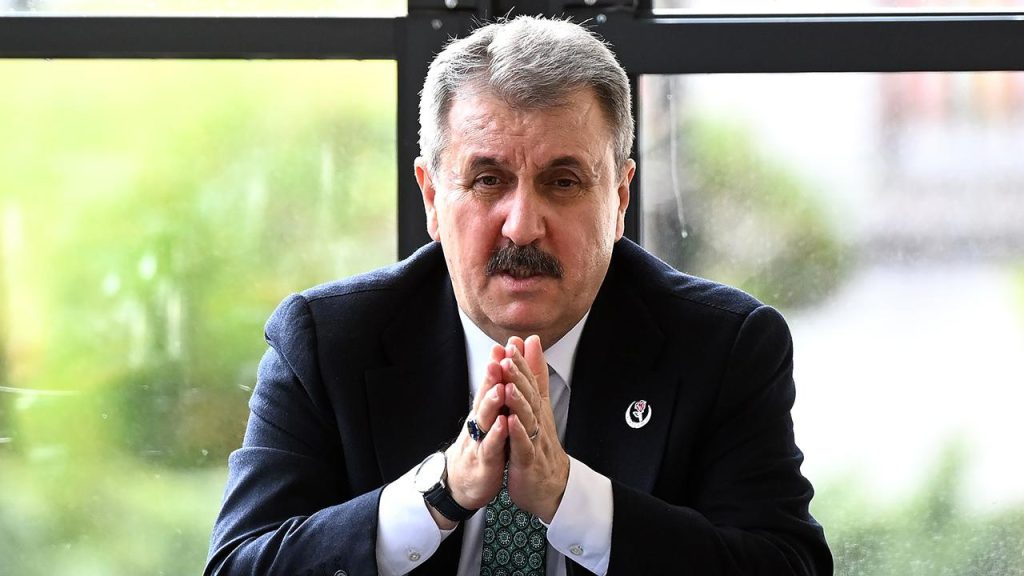 Mustafa Destici'nden CHP'ye: 'Sloganımızı kullanmasınlar, uyarıyoruz'