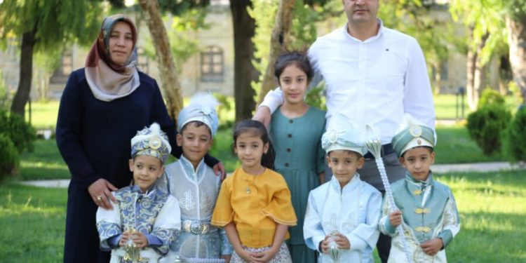 Mustafa Yeneroğlu yazdı: Beşizlerin annesi ve babası gerçekten terörist mi?
