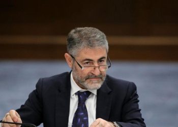 Nureddin Nebati, Genel Kurul'da olmadığı halde oy kullandı: 'Bu adama Hazine'yi teslim ettik'