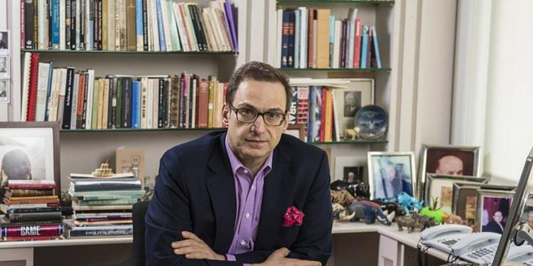 Ömer Koç: Elzem olmayan harcamalarınızı erteleyin