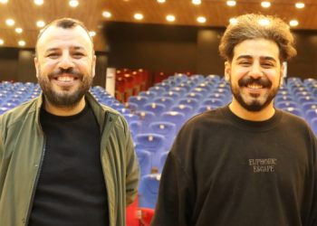 Oyunculardan yasak tepkisi: Salon olmazsa sokaklarda oynarız