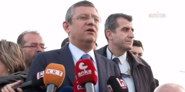 Özgür Özel: Erdoğan'ın Kahramanmaraş'ta dağıttığı ev, ihtiyaç duyulan konutun yüzde 8'i