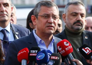 Özgür Özel'den Lütfü Savaş açıklaması: Müdahale ediyoruz