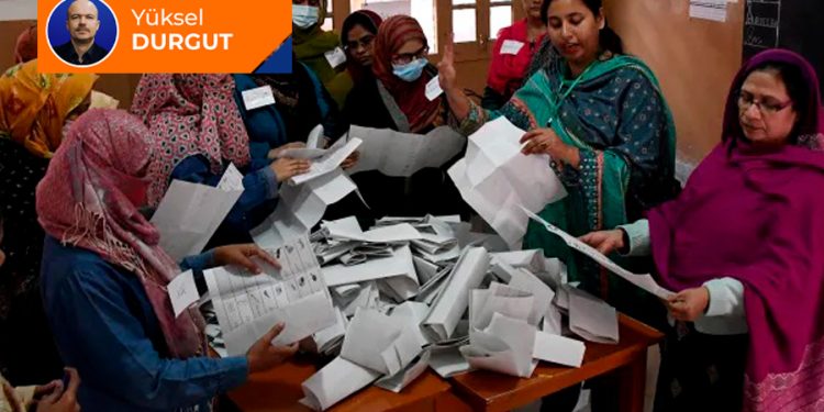 PAKİSTAN | Sandıkların açıldığı gün internet kapandı!