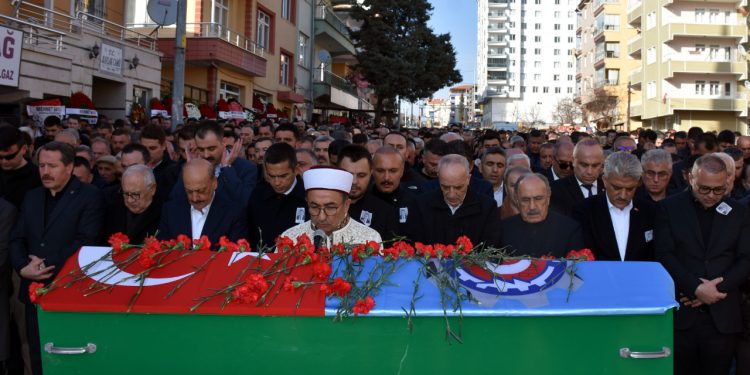 Pevrul Kavrak son yolculuğuna uğurlandı