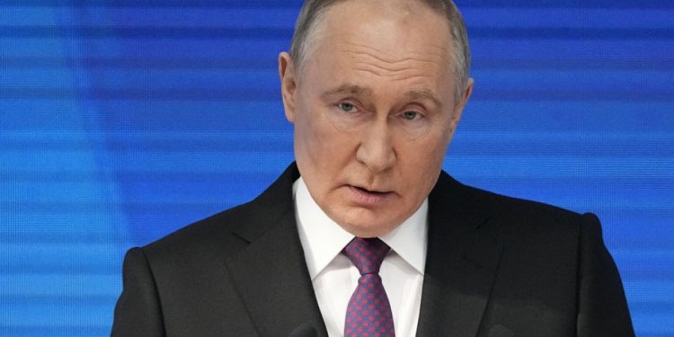 Putin: Batı'nın Ukrayna'ya asker göndermesi gerçek bir nükleer savaş riskine yol açar