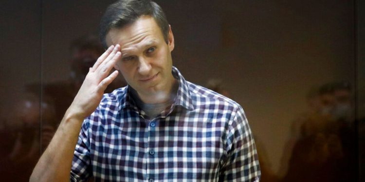 Rus muhalif lider Aleksey Navalny kaldığı cezaevinde hayatını kaybetti