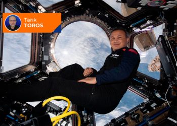 Sana Dilber’i, Alper’i gösterip; arkada pavyon dansı yapar! 