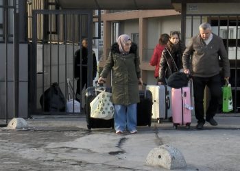 Siirt’te KYK yurdu tedbir amaçlı boşaltıldı; kız öğrencilerin yarısı sokakta kaldı