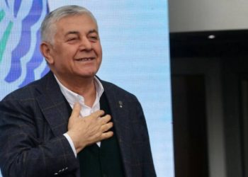 Şükrü Genç: Özgür Özel, 'Tekrar aday olmanız konusunda problemleri aşamadık' dedi