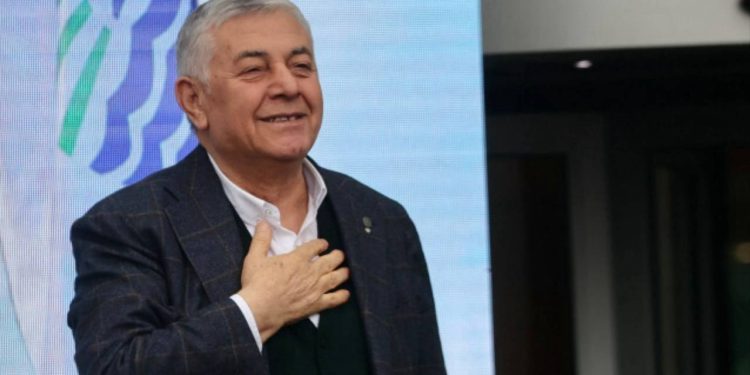 Şükrü Genç: Özgür Özel, 'Tekrar aday olmanız konusunda problemleri aşamadık' dedi