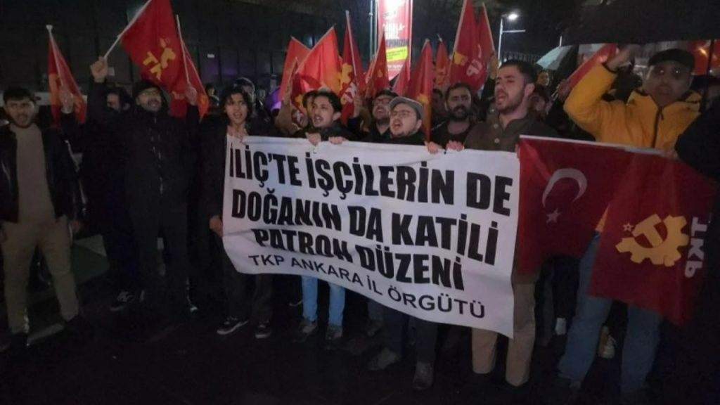 TKP'den maden kazasına ilişkin eylem: 'İliç'de işçilerin de doğanın da katili patron düzeni'