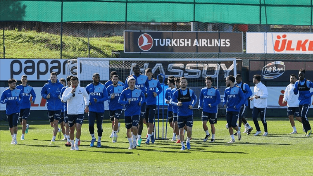 Trabzonspor, Süper Lig'de yarın Adana Demirspor'u konuk edecek