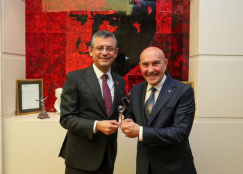 Tunç Soyer’den Özgür Özel’e ret