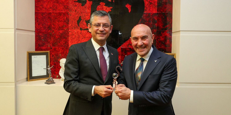 Tunç Soyer’den Özgür Özel’e ret