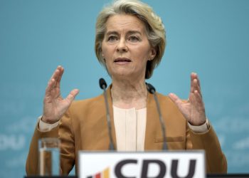 Ursula von der Leyen, AB Komisyonu Başkanlığı için yeniden aday olacağını açıkladı
