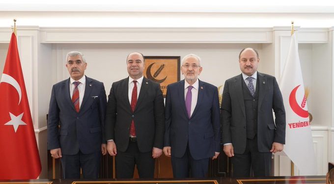 Urfa’da Kasım Gülpınar’ın ardından Nihat Çiftçi de YRP’den aday oldu