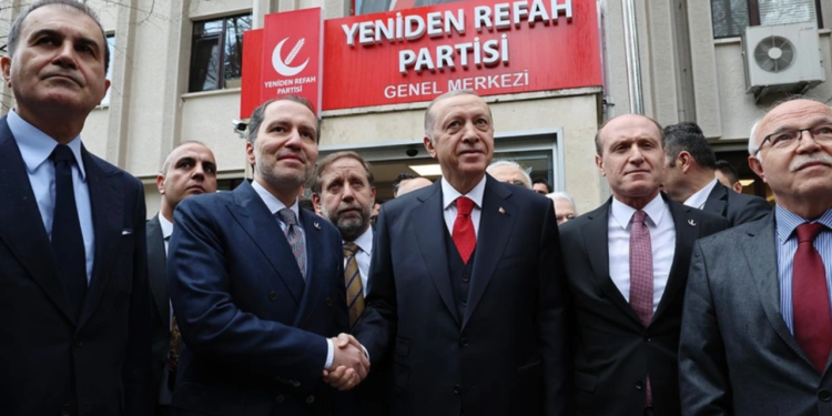 Yeniden Refah - AKP görüşmelerinin perde arkası: 'Bakın, nasıl yalanlar söyleniyor'
