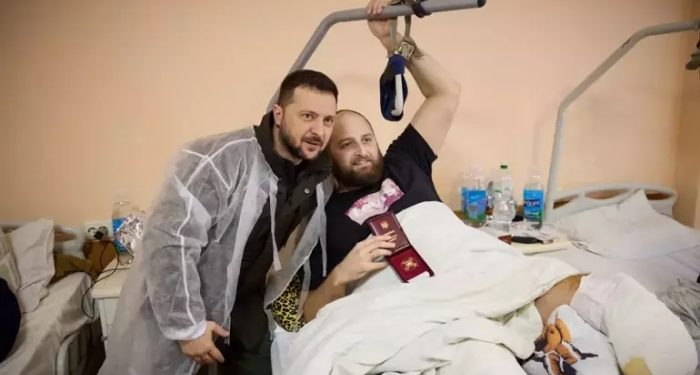 Zelenski: Silah yardımları gecikiyor, Rusya bundan yararlanıyor