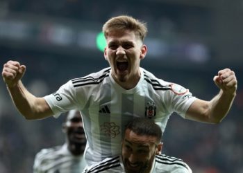 Beşiktaş, Trabzonspor’u yenerek üçüncülük koltuğunu devraldı