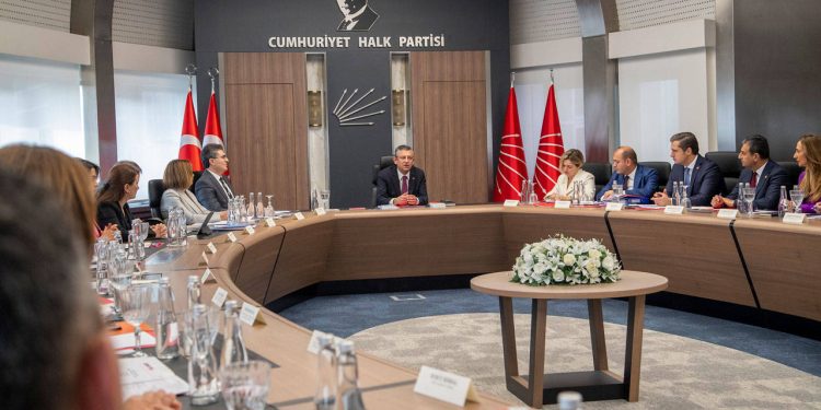 CHP MYK’da aday mesaisi: 11 isim daha belli oldu