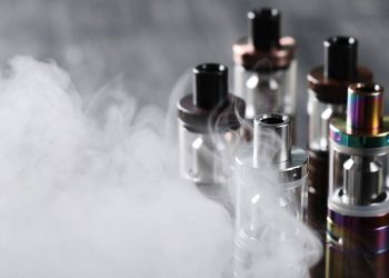 Elektronik sigara tüketen kişilerde yeni bir hastalık tanımlandı: ‘EVALI’