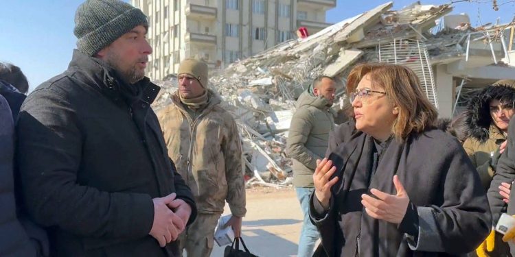 Depremzedeler konteynerde kalıyor: Gaziantep’te belediye 1,1 milyon TL’ye tanıtım filmi çektiriyor