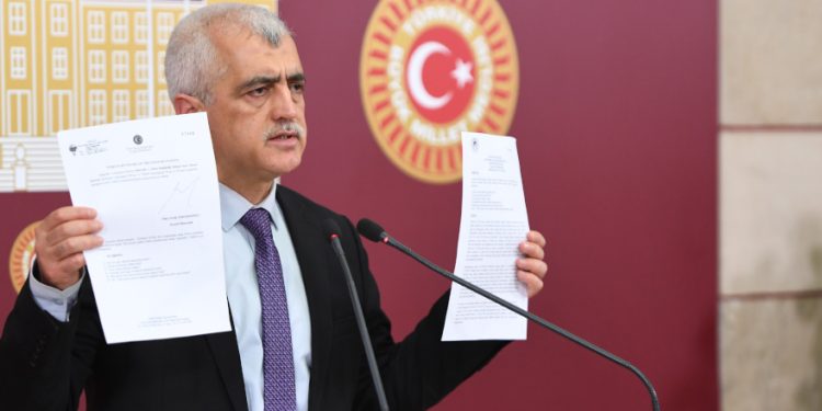 Gergerlioğlu, oğlunun okuluna girememiş: KHK’lıların kamu kurumlarına girişi yasaklamışlar