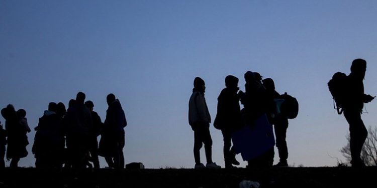 Edirne’de bu yıl 1452 düzensiz göçmen yakalandı, 33 kaçakçı tutuklandı