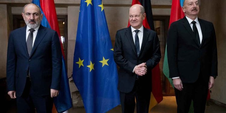 Almanya, Aliyev ve Paşinyan’ı bir araya getirdi