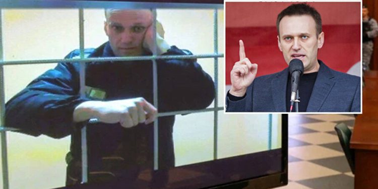 Rus muhalif Navalni’nin yemeğine katılan yeni bir zehirle öldürüldüğü iddia edildi