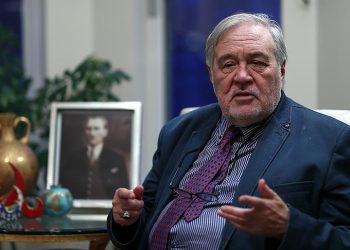Prof. Dr. İlber Ortaylı: Atatürk’e açıkça saldırı başlamıştır