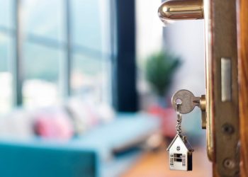 ‘Bekara ev yok’ diyen ev sahibine para cezası