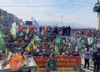 İzmir’de Nevruz’da çözüm talepleri ve yerel seçim vurgusu; Gaziantep’te çözüm ve barış mesajı