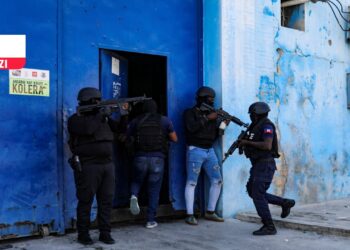 Çete kuşatması altında özgür köleler