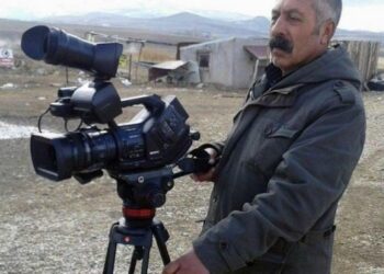 Silahla oy kullanmak isteyen korucuyu haberleştiren gazeteciye dava