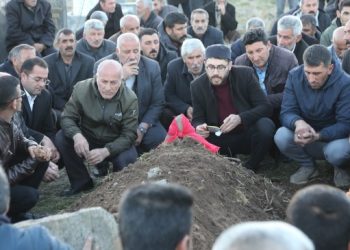 Yaşamını yitiren 30 yıllık tutsak Tozun defnedildi