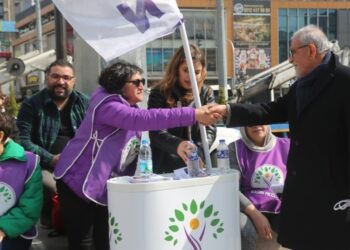 Kadınlardan seçim çalışması: Gültan Kışanak’tan mektup var