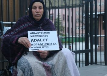 Şenyaşar ailesinin eylemine DEM Partili kadınlar ve avukatlardan ziyaret