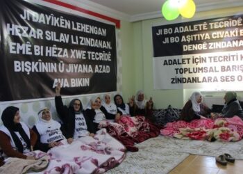 Adalet Nöbetinde tutsaklara özgürlük çağrısı