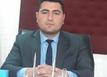 Kardeşini ve kuzenlerini belediye işe soktu, işe gitmeden maaş aldılar